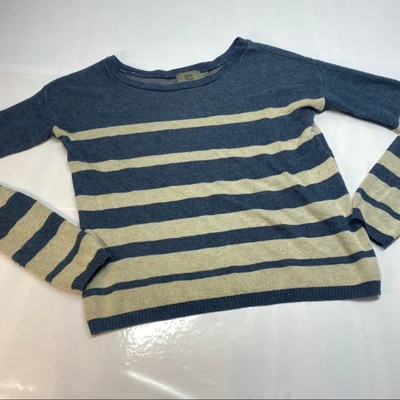 Sweet n Sinful Striped Blue / Cream Classic Casual Knit Top Size Small - Picture 13 of 15